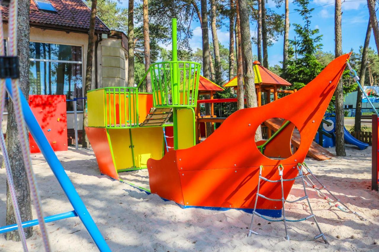 Osrodek Wypoczynkowy Relaks I Apartamenty 莱鲍 外观 照片