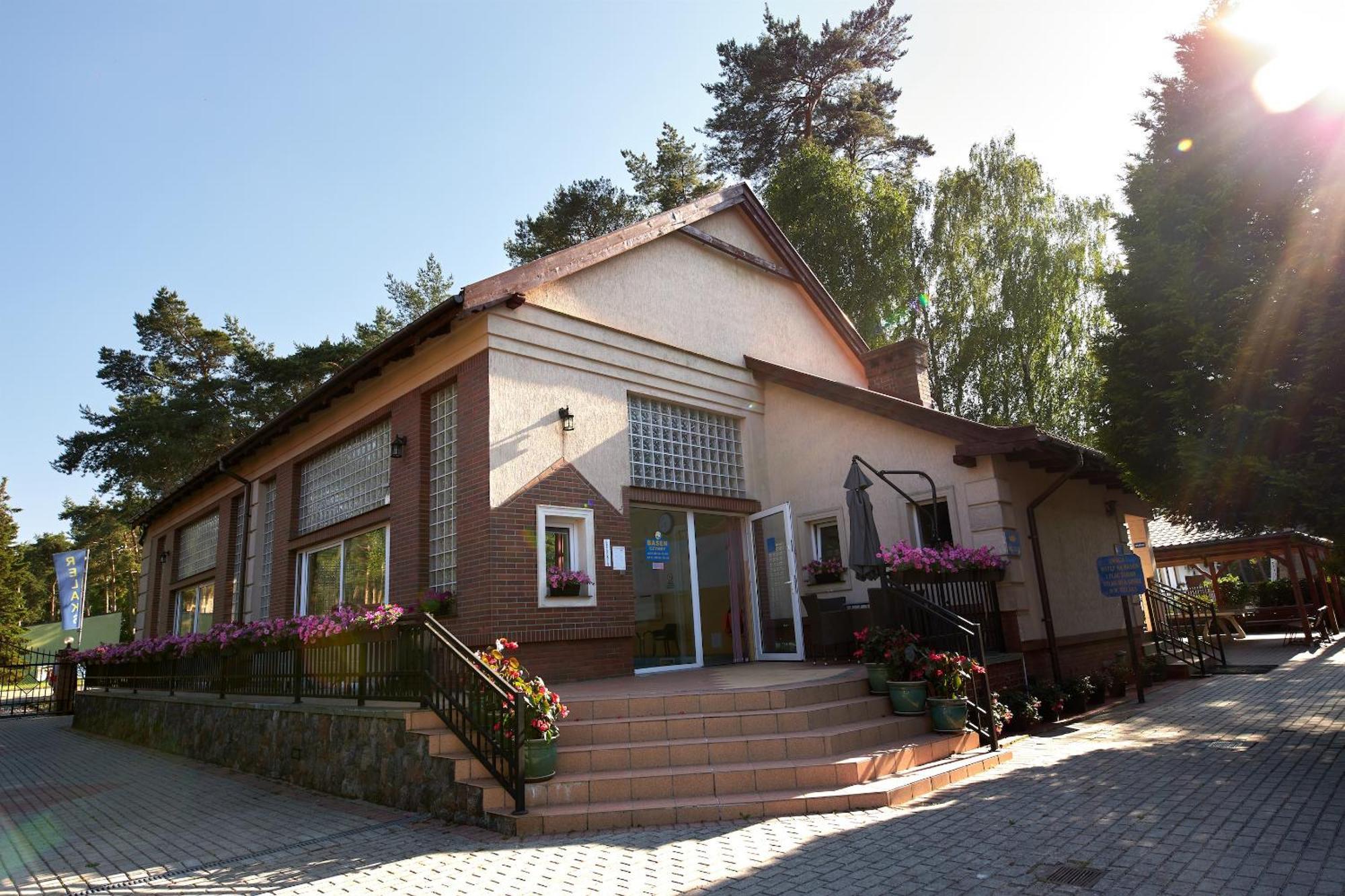 Osrodek Wypoczynkowy Relaks I Apartamenty 莱鲍 外观 照片